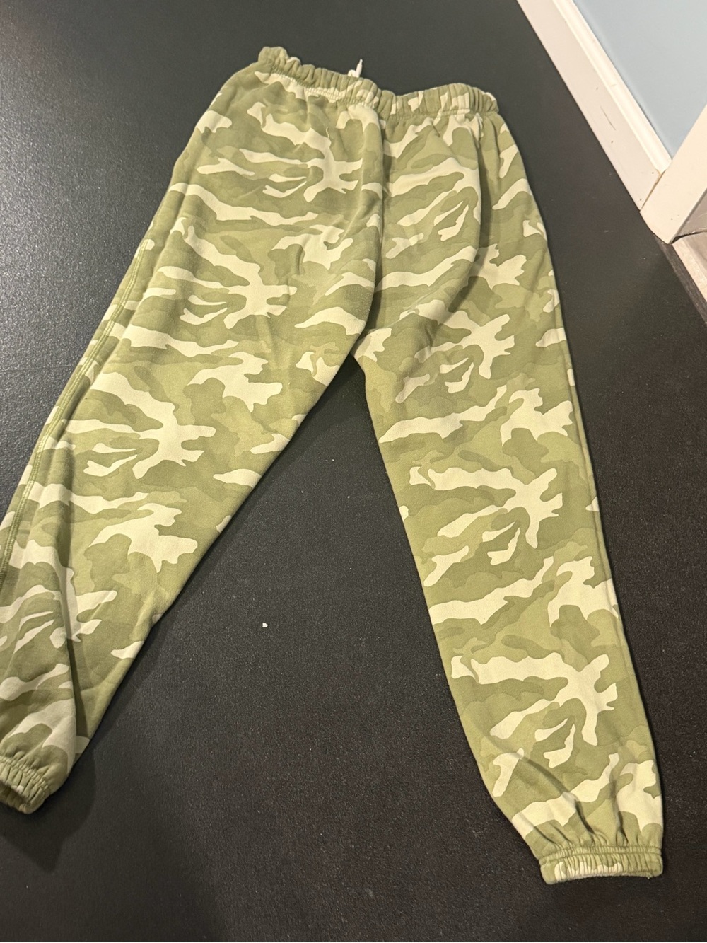 Kids' Green Camo Jogger Pants - Comfortable Elastic Waist xs